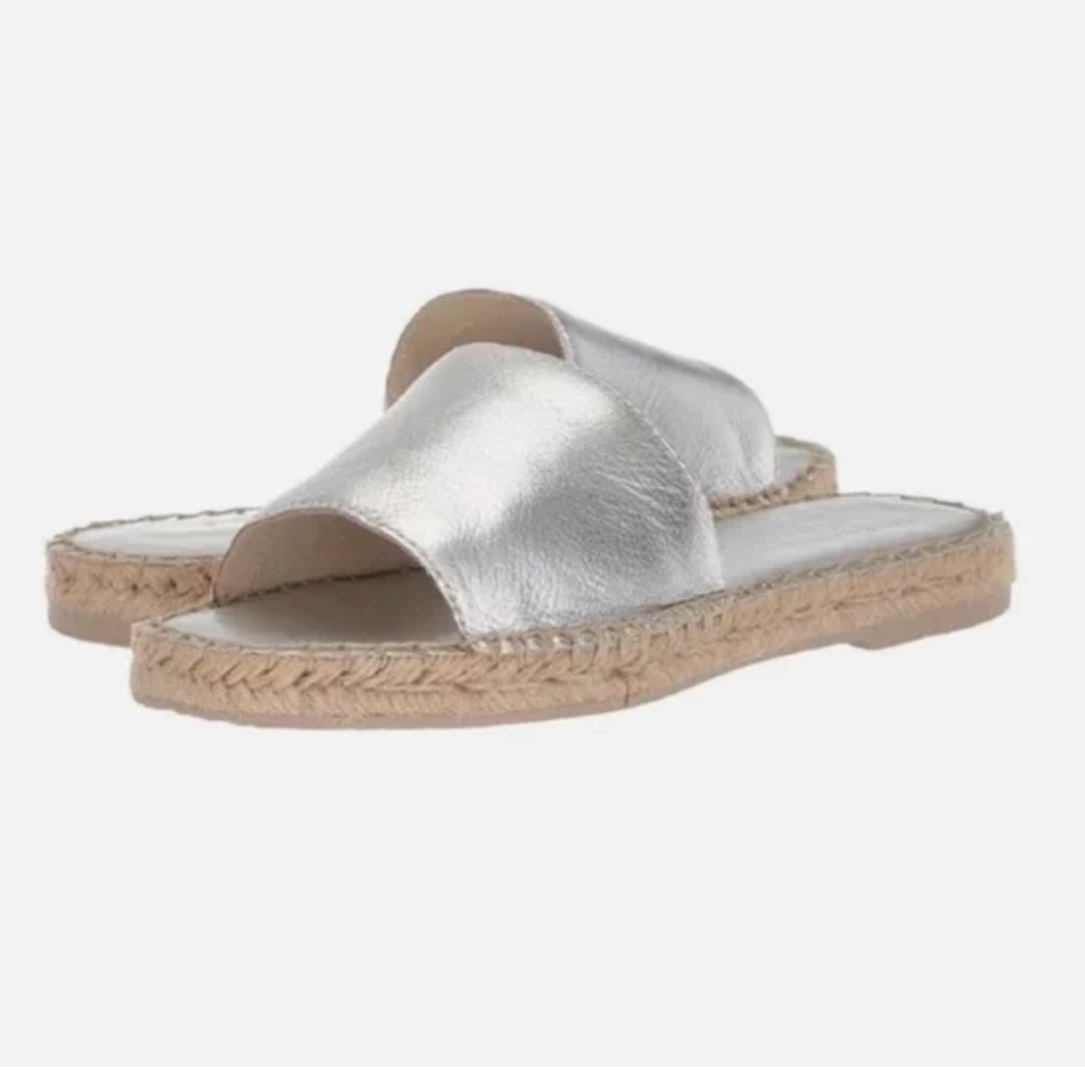 Dolce Vita Silver Espadrille Slide Sandals. Size 10